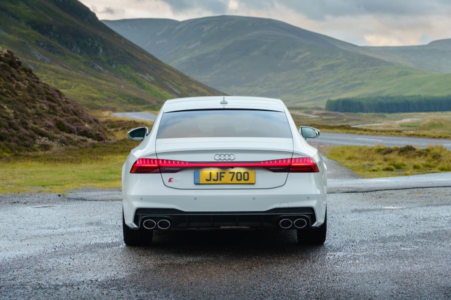  Audi S7 Sportback TDI 2019 года  (UK) (фото 32 из 41)